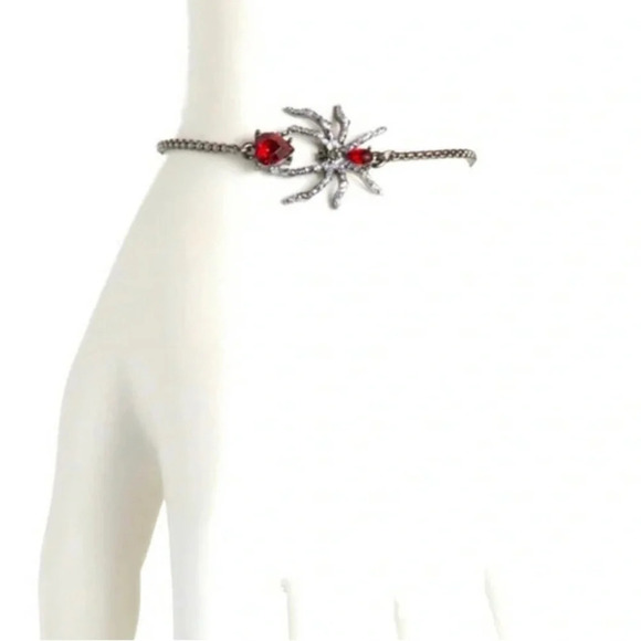 BETSEY JOHNSON SET 5-Piece Halloween Spider Bracelet Necklace Ring Earrings NWT - Picture 5 of 16